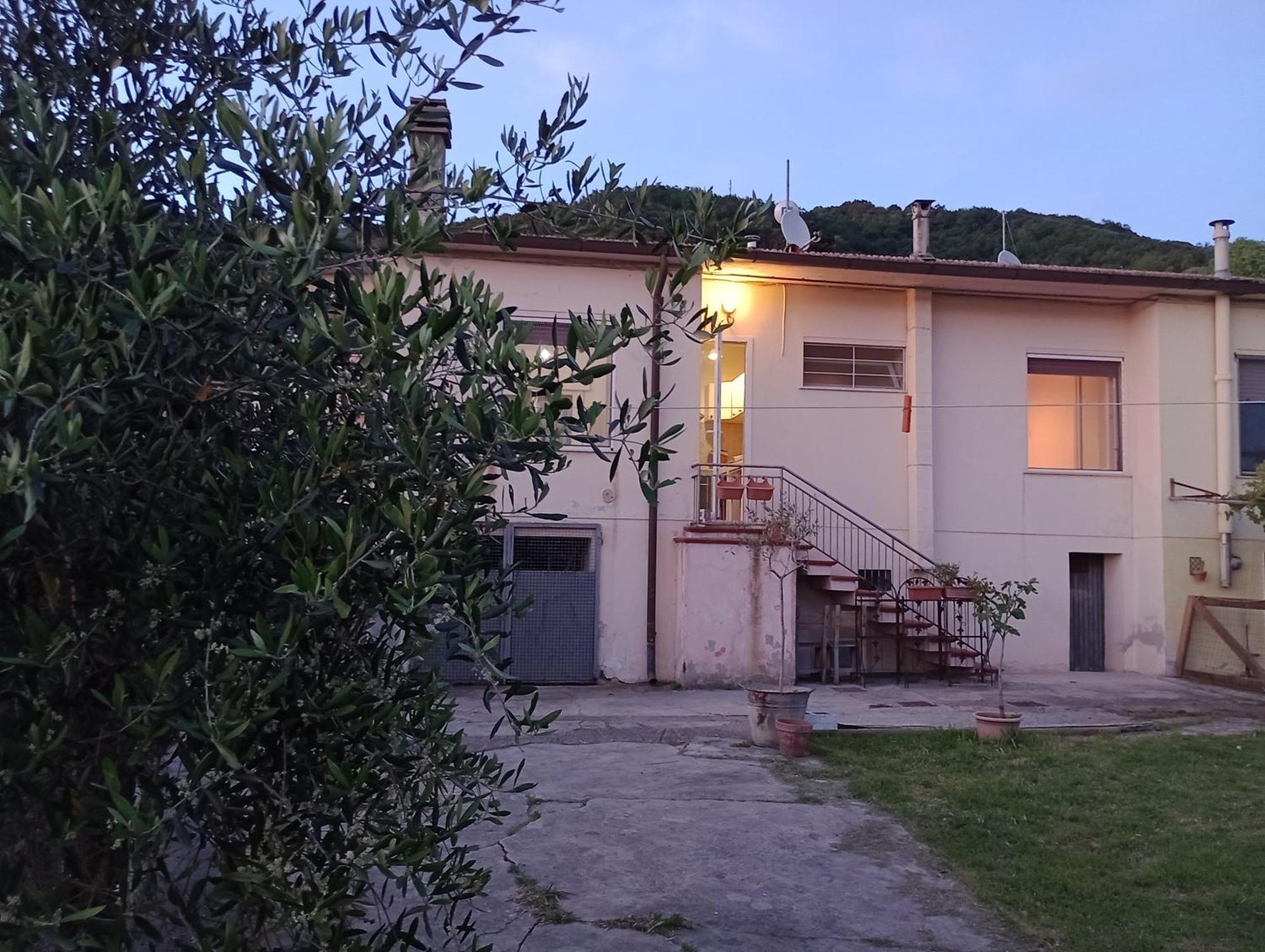 Casa Vacanze Toscana,Lago Di Массачукколи Экстерьер фото